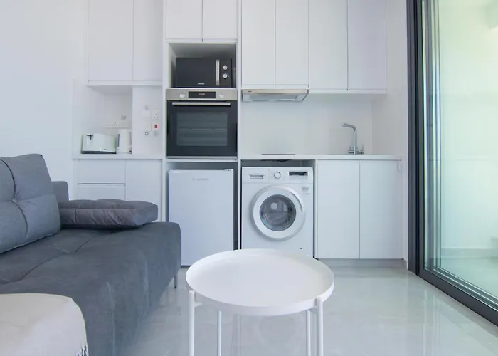 Phaedrus Living: Marina Sea View Flat 214 Gold