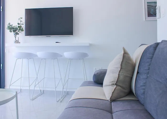 Phaedrus Living: Marina Sea View Flat 214 Gold * Paphos