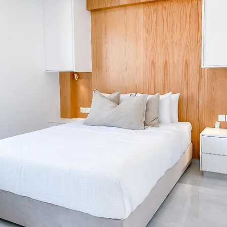 Апартаменты Phaedrus Living: Marina Sea View Flat 214 Gold *